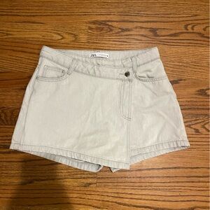 Zara Jean skort